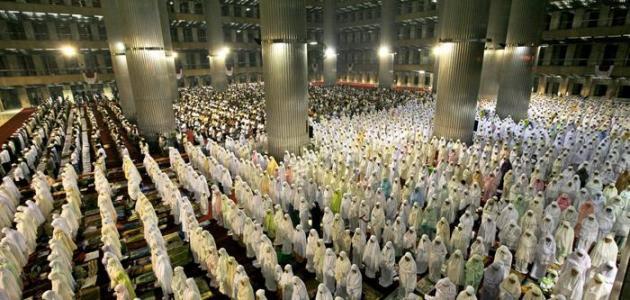 كيف تكون الصلاة ناهية عن المنكر لدى المرأة؟ 